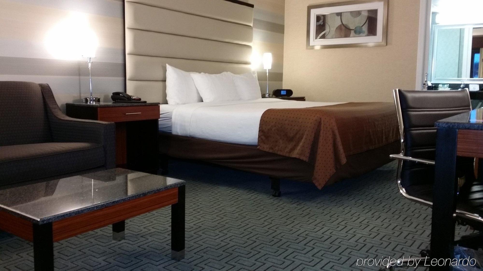 Holiday Inn Plainview-Long Island By Ihg מראה חיצוני תמונה